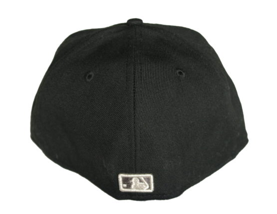 Big Metallic / Chicago White Sox / New Era Fitted Cap / Color:Black